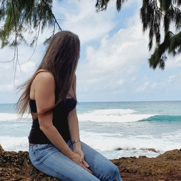 Meet your Posher, Lauryn - Picture 16 of 16